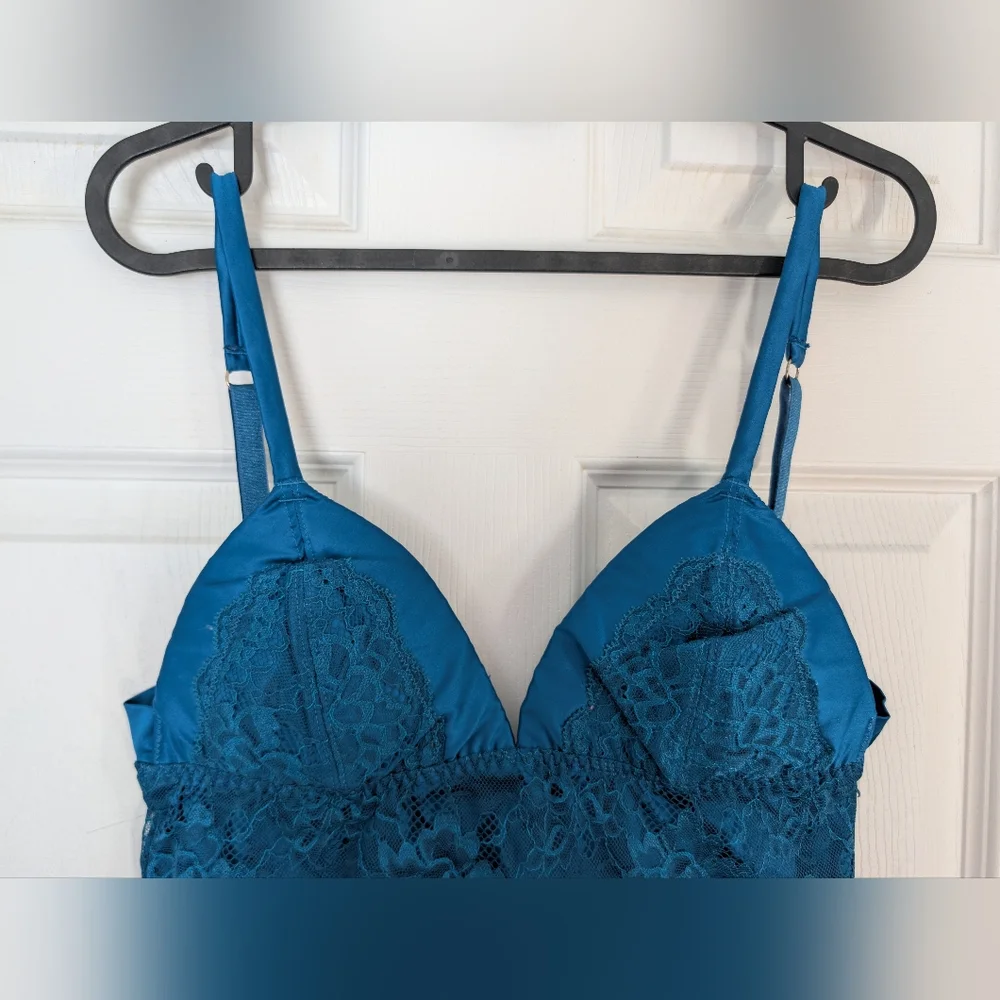 Blush Teal Satin And Lace Comisole Party Top - Picture 5 of 7